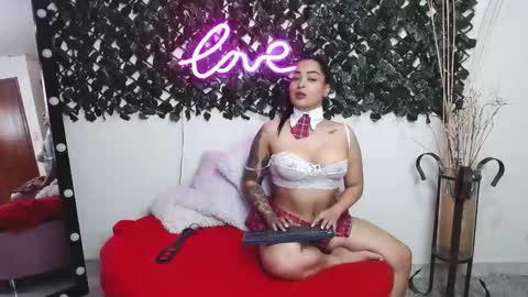 Aleja  online show from February 2025 10:29:02 PM