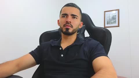 alejandroo_7 online show from March 2025 07:37:01 PM