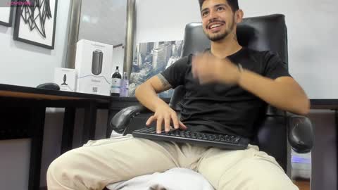 Alejo  online show from January 2025 07:21:02 PM