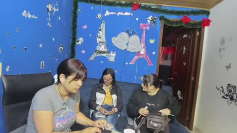 zoe and Kataleya online show from January 2025 12:39:02 PM