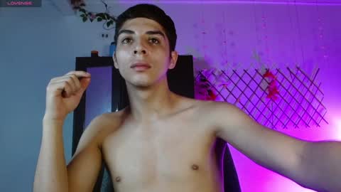 Alejo online show from December 2024 07:01:01 PM