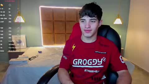 ALejoo Saenz online show from September 2025 04:38:02 AM