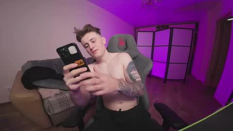 Alex and Linar online show from November 2025 01:48:01 AM