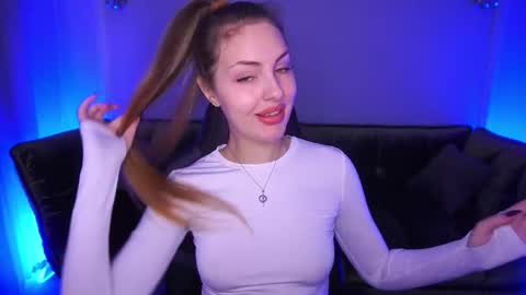 Snapshot of aleksaloree chatting on November 2025 02:40:02 PM aleksaloree online show from November 2025 02:40:02 PM