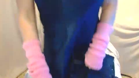 Snapshot of alenablack chatting on October 2025 10:58:01 PM Luly online show from October 2025 10:58:01 PM