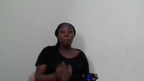 Noreen Kennth and Emilly online show from January 2025 09:19:01 AM