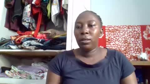 Snapshot of alesha_ chatting on October 2025 07:54:02 AM Noreen Kennth and Emilly online show from October 2025 07:54:02 AM