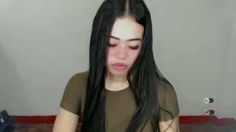 Snapshot of alesha_vibe_me chatting on December 2024 06:21:01 AM alesha_vibe_me online show from December 2024 06:21:01 AM
