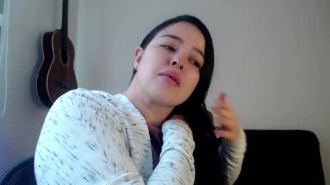 Aleska online show from October 2025 03:09:02 PM