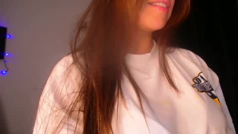 QUEEN OFF MILk  IM BACK  15 NOV online show from January 2025 12:51:02 AM
