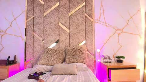 ALESKADUTH  online show from February 2025 08:59:02 AM