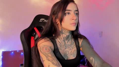 Snapshot of alessafrost_ chatting on December 2024 12:54:01 AM Onlyfans Babykarma6 online show from December 2024 12:54:01 AM