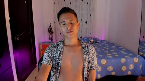 Snapshot of alessandro_wizard chatting on February 2025 01:05:02 AM Alessandro online show from February 2025 01:05:02 AM