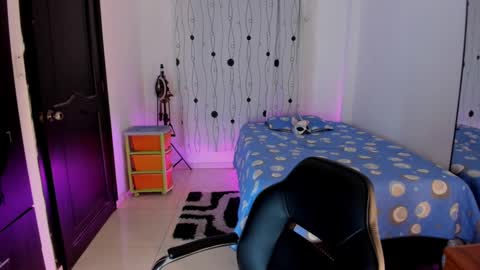 Snapshot of alessandro_wizard chatting on February 2025 01:58:01 AM Alessandro online show from February 2025 01:58:01 AM