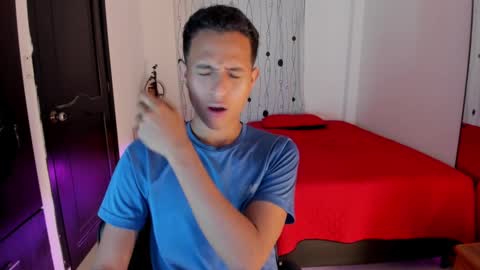 Snapshot of alessandro_wizard chatting on February 2025 10:04:02 PM Alessandro online show from February 2025 10:04:02 PM