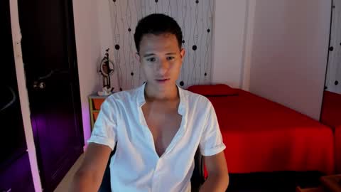 Snapshot of alessandro_wizard chatting on February 2025 07:14:01 PM Alessandro online show from February 2025 07:14:01 PM