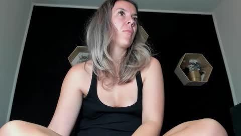 Snapshot of alesys69 chatting on October 2025 10:21:02 PM alesys69 online show from October 2025 10:21:02 PM