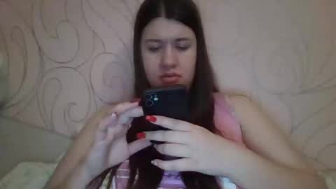 Snapshot of aletta_oushen chatting on January 2025 12:57:02 PM Aletta Oushen online show from January 2025 12:57:02 PM