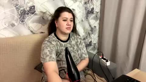 Snapshot of aletta_oushen chatting on January 2025 01:49:01 PM Aletta Oushen online show from January 2025 01:49:01 PM