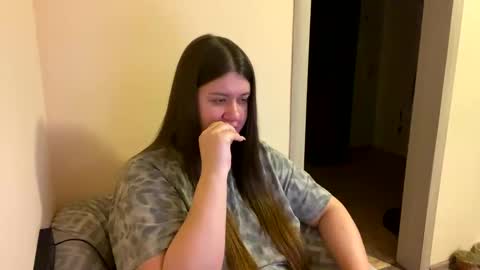 Snapshot of aletta_oushen chatting on January 2025 12:43:01 PM Aletta Oushen online show from January 2025 12:43:01 PM