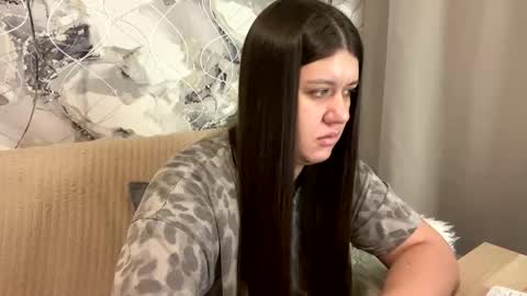 Snapshot of aletta_oushen chatting on February 2025 05:12:01 PM Aletta Oushen online show from February 2025 05:12:01 PM