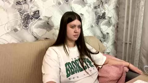 Snapshot of aletta_oushen chatting on February 2025 11:55:01 AM Aletta Oushen online show from February 2025 11:55:01 AM