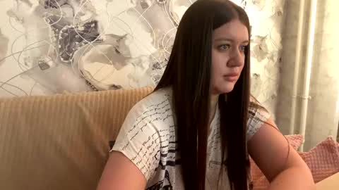 Snapshot of aletta_oushen chatting on February 2025 12:03:02 PM Aletta Oushen online show from February 2025 12:03:02 PM