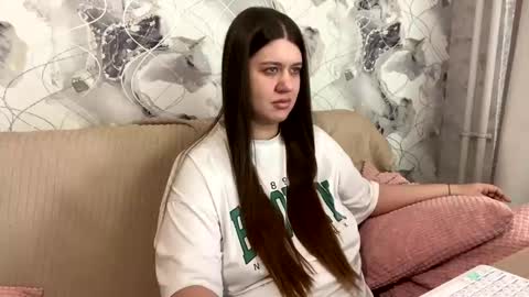 Snapshot of aletta_oushen chatting on March 2025 11:38:02 AM Aletta Oushen online show from March 2025 11:38:02 AM