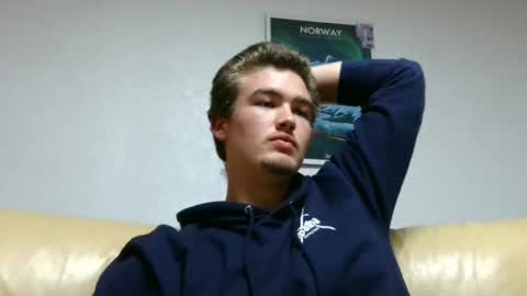 Snapshot of alex83530 chatting on December 2024 06:17:01 PM Alex83530 online show from December 2024 06:17:01 PM