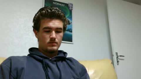 Snapshot of alex83530 chatting on December 2024 01:52:02 PM Alex83530 online show from December 2024 01:52:02 PM