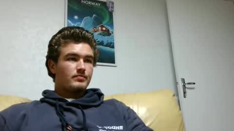 Snapshot of alex83530 chatting on December 2024 04:57:01 PM Alex83530 online show from December 2024 04:57:01 PM