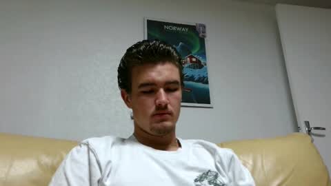 Snapshot of alex83530 chatting on January 2025 12:15:02 PM Alex83530 online show from January 2025 12:15:02 PM