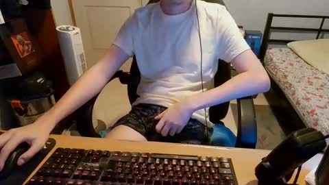 Alex online show from November 2025 07:35:02 PM