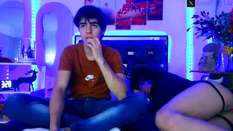 Snapshot of alex_and_fabian chatting on December 2024 09:35:01 PM sneider online show from December 2024 09:35:01 PM