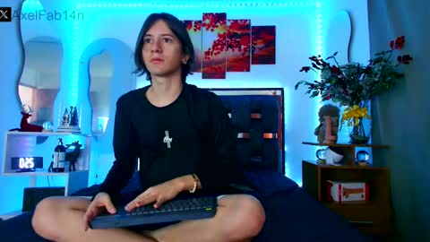 Snapshot of alex_and_fabian chatting on January 2025 06:56:01 PM sneider online show from January 2025 06:56:01 PM