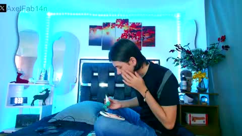 Snapshot of alex_and_fabian chatting on January 2025 07:00:02 PM sneider online show from January 2025 07:00:02 PM