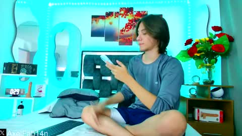 Snapshot of alex_and_fabian chatting on February 2025 06:48:02 PM sneider online show from February 2025 06:48:02 PM