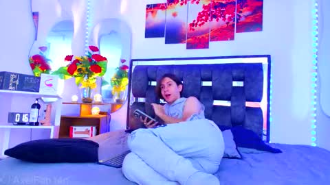 Snapshot of alex_and_fabian chatting on September 2025 07:57:02 PM sneider online show from September 2025 07:57:02 PM