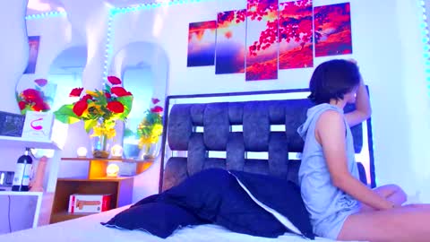 Snapshot of alex_and_fabian chatting on September 2025 09:09:02 PM sneider online show from September 2025 09:09:02 PM