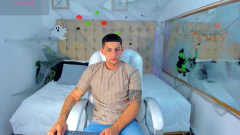 Snapshot of alex_cute77 chatting on October 2025 11:41:02 AM alex online show from October 2025 11:41:02 AM