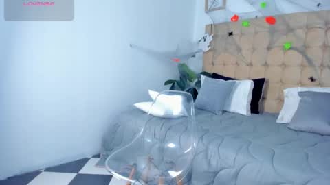 Snapshot of alex_cute77 chatting on November 2025 11:20:01 AM alex online show from November 2025 11:20:01 AM