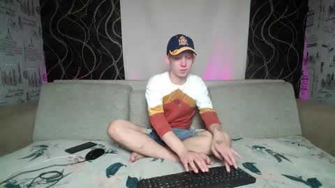 Alex online show from September 2025 07:06:02 PM