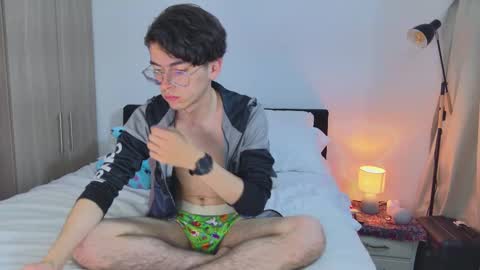 alex_kay_ online show from September 2025 10:45:02 PM