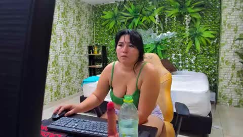 Snapshot of alexa1aome chatting on December 2025 08:27:02 PM alexa1aome online show from December 2025 08:27:02 PM