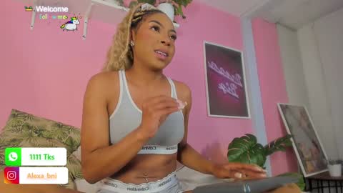 Alexandra  online show from February 2025 05:10:01 AM