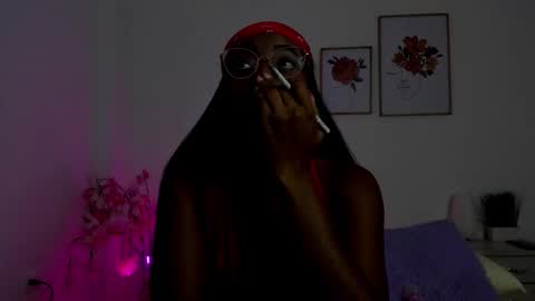 alexa_cortes23 online show from October 2025 11:10:01 AM