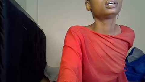 Snapshot of alexa_foxxie chatting on December 2024 04:47:02 PM Alexa online show from December 2024 04:47:02 PM