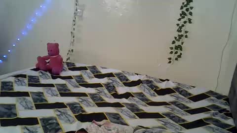 Snapshot of alexa_foxxie chatting on October 2025 05:57:02 PM Alexa online show from October 2025 05:57:02 PM