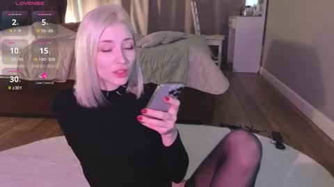 Snapshot of alexa_novak chatting on October 2025 02:23:02 AM Alexa online show from October 2025 02:23:02 AM