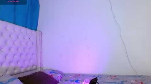   online show from November 2025 05:25:02 PM